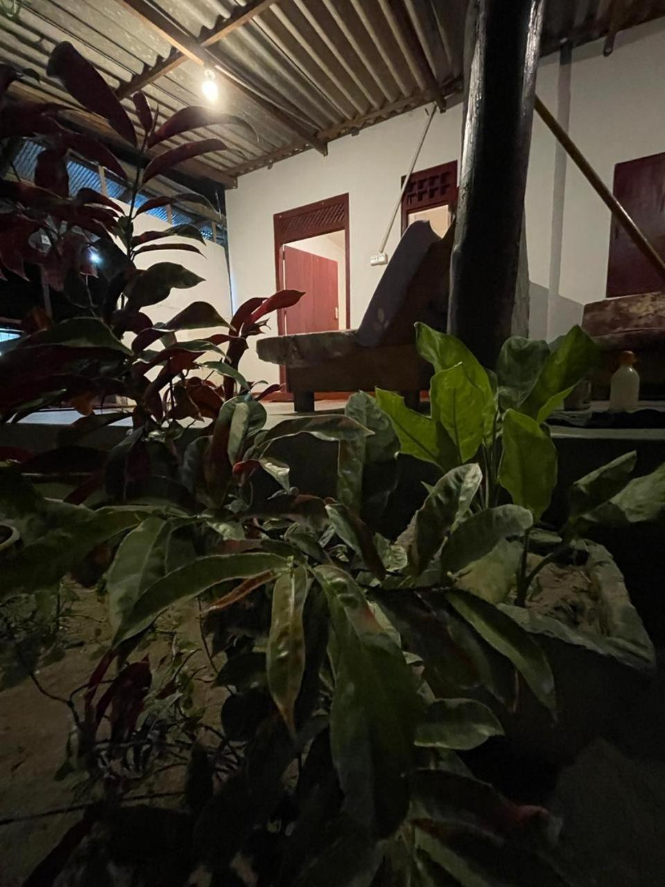 Crystal Bay Hotel Arugam Bay Kamer foto